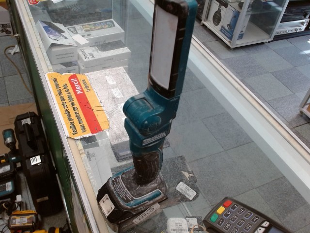 Lumiere de chantier + batt