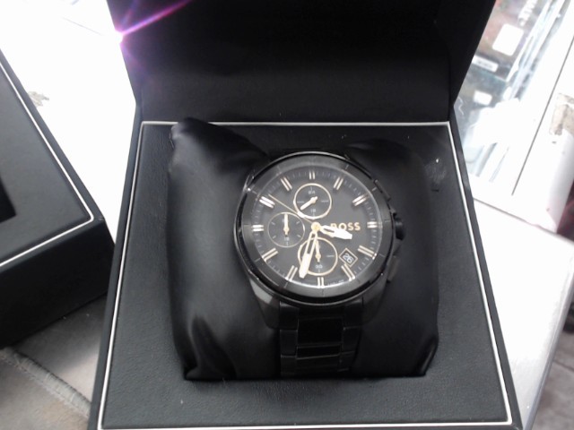 Montre hugo boss noire et doree