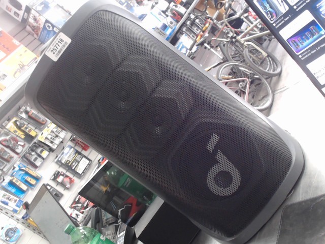 Soundcore rave 3, deux micros inclus