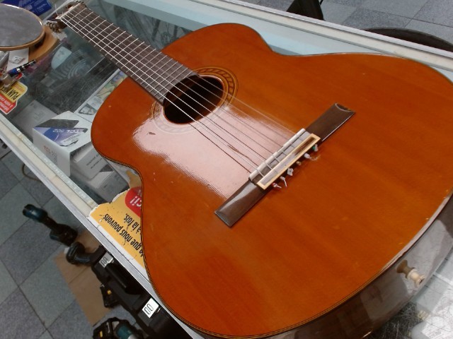 Guitare classique strap couleur