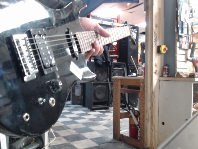Guitare electrique noir