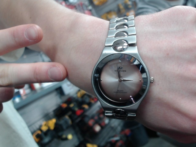 Montre promottionelle hyundai