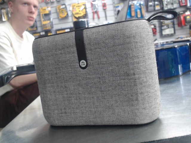 Speaker bluetooth
