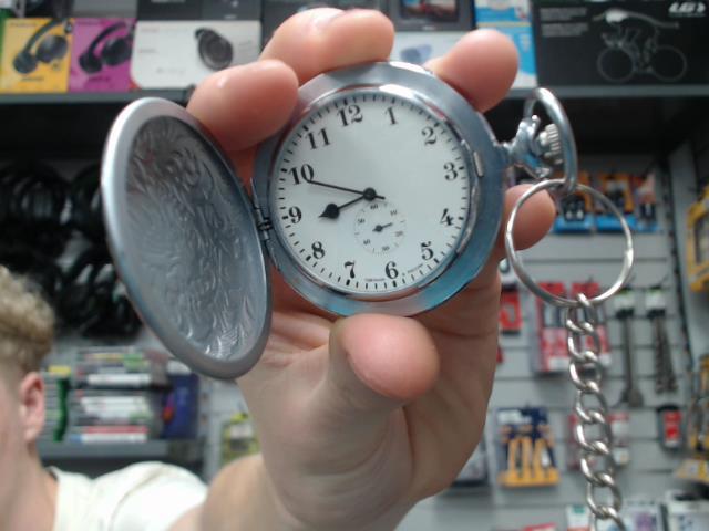 Montre a gousset grise russe