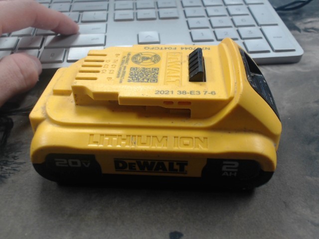 Batterie dewalt 2 ah 2v