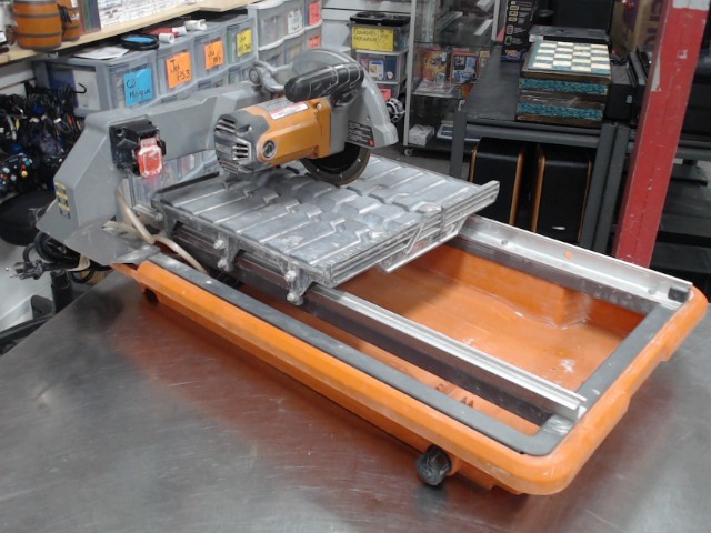 Coupe tuile elctrique