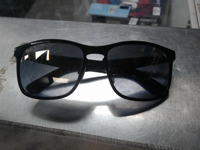 Lunette ray ban noir