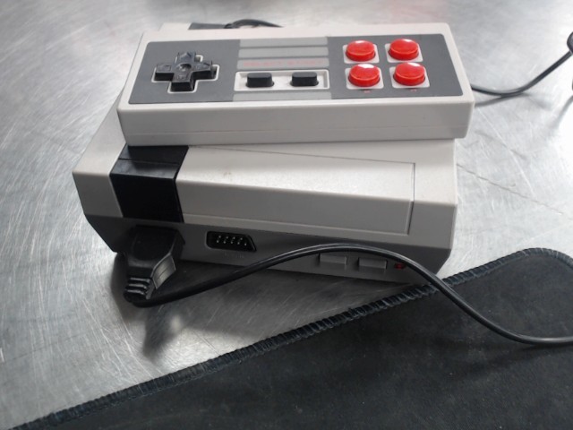 Emulateur nes gris avec mannette