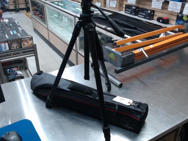 Trepied dans case mou