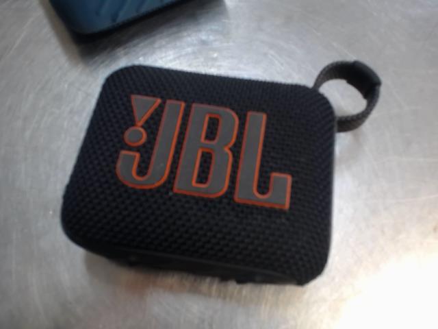 Go 4 jbl noire