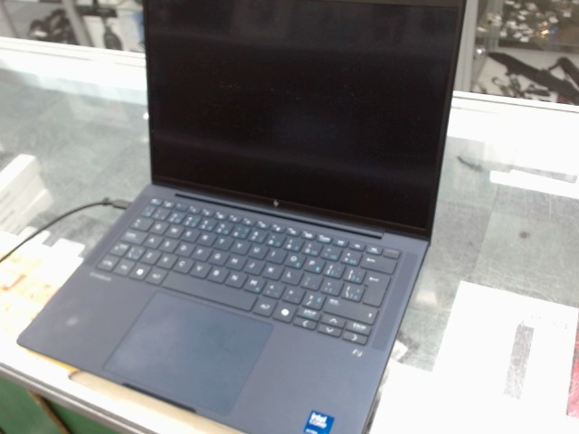 8cpu ultra 7/32gb ram/512ssd/14in