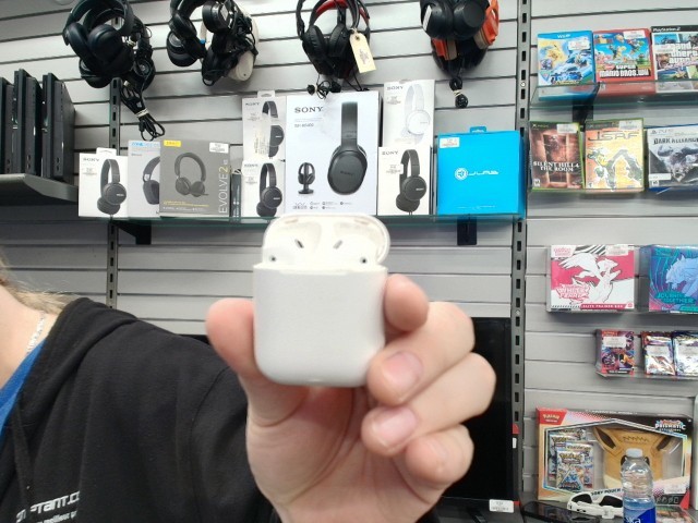 Airpods 1st generation