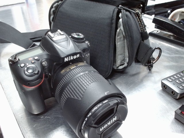 Camera kit compl(bat+etuis nochrg)18-140
