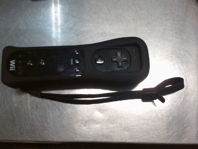 Manette wii noire + cover