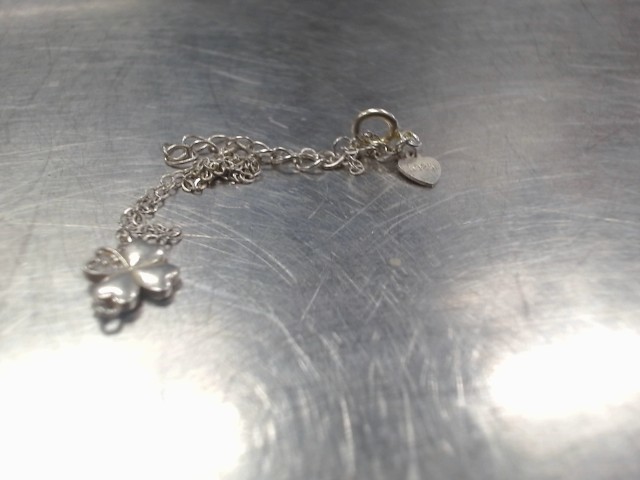 Bracelet en argent avec trefle 0.904g