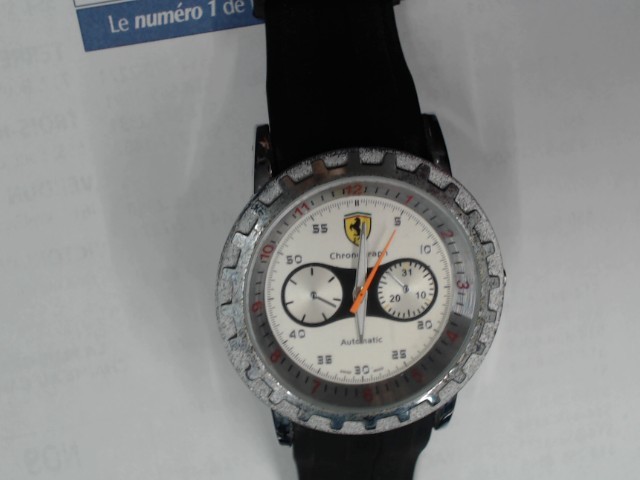 Montre pour homme ferrari