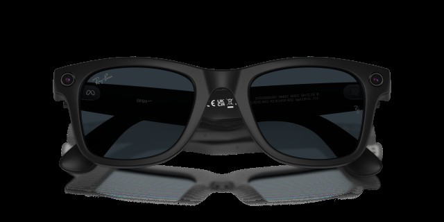 Rayban wayframer + case works
