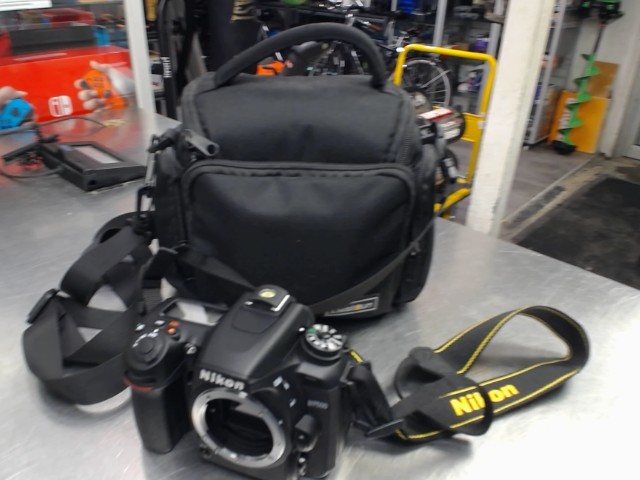 Nikon d7500 body / etuit chargeur