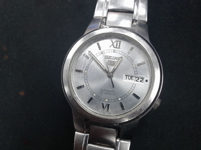 Automatic seiko sport 5 grey works