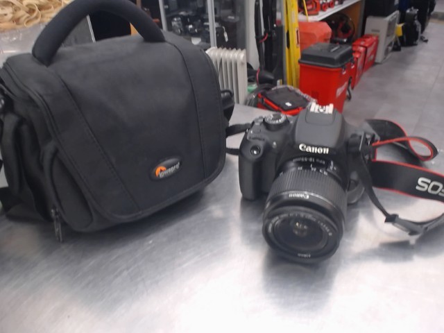 Camera eos rebel t5 avec lens