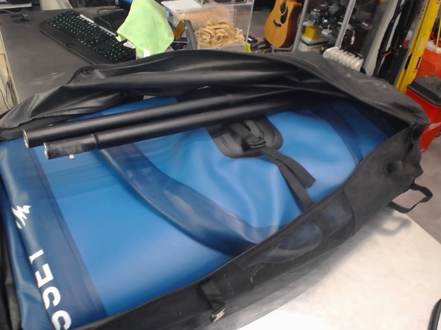 Paddle board+paddle+pompe dans case