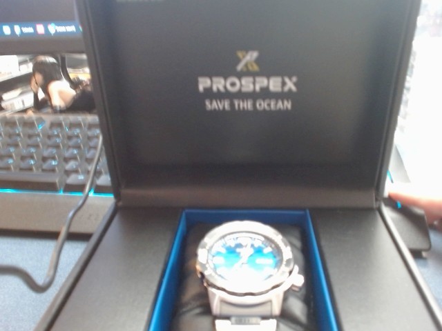 Montre automatique avec boite