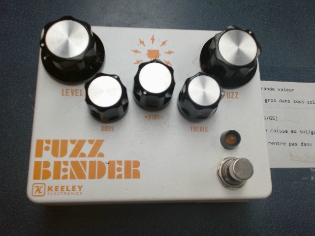 Keeley fuzz bender pedale