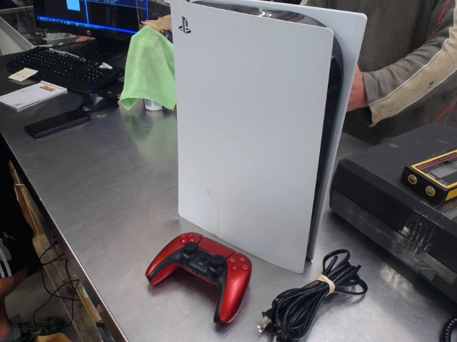 Ps5 digitale avec fils et man