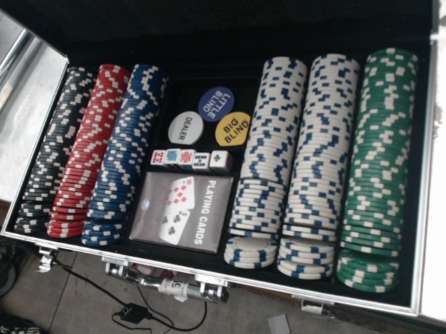 Set de poker complet brandless