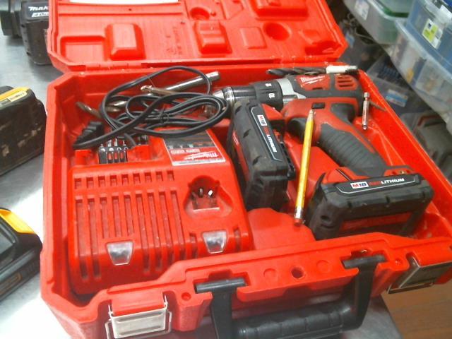 Drill 1/2 + 2 batterie + + chargeur+case
