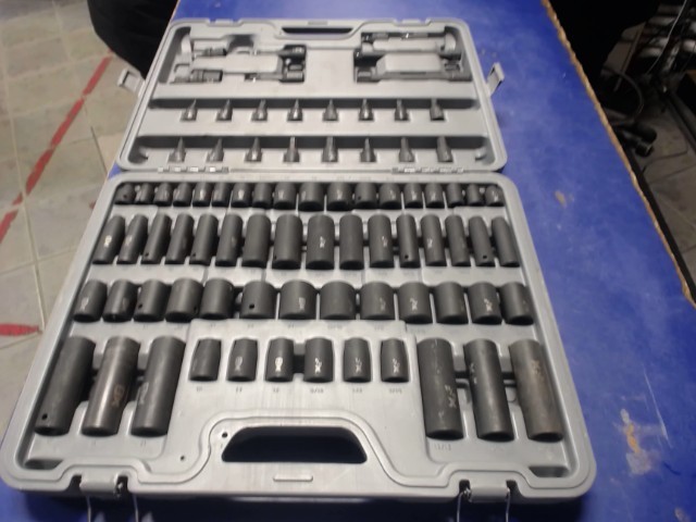 Coffre de douilles professionnelles