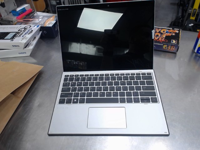 I5-11th gen/256ssd/16gbram touch detach