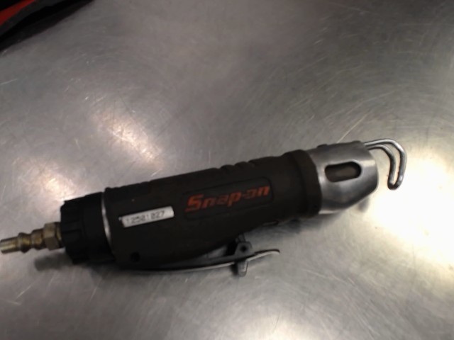 Pneumatic air saw snap-on