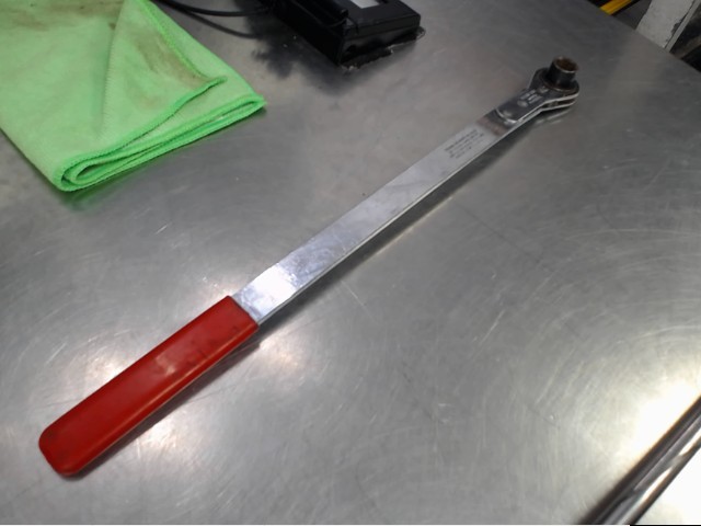 Hex belt wrench snap-on