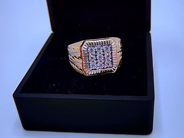 BAGUE EN OR 10KT AVEC DIAMANTS