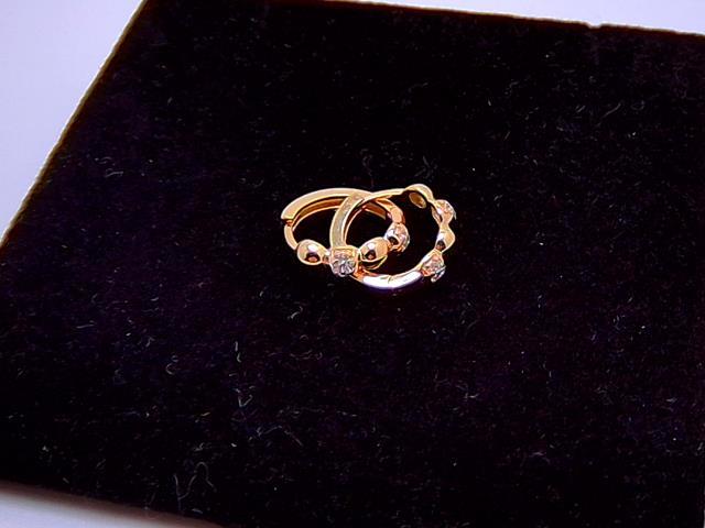 BOUCLES D OREILLES EN OR 10KT NEW