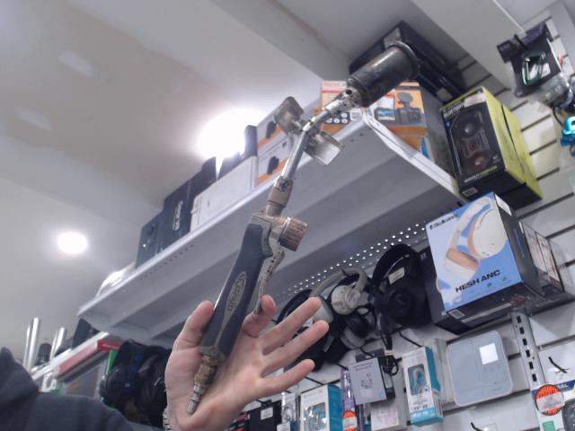 Torche court a toiture