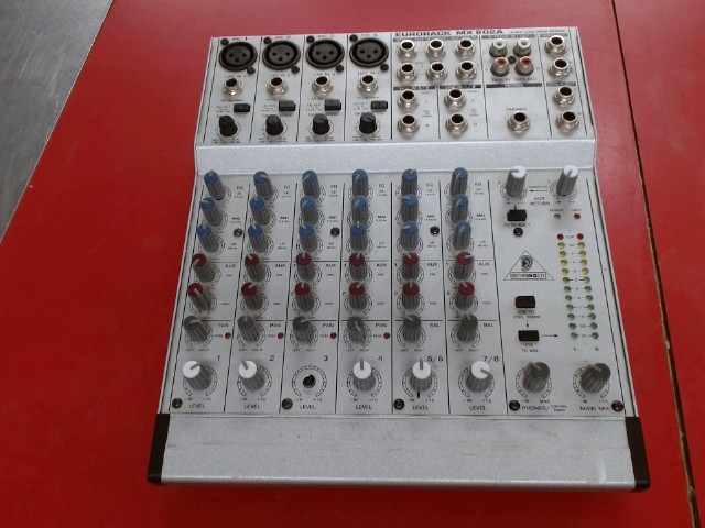 Behringer eurorack 8-input mixer