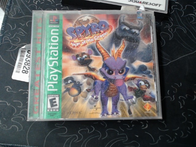 Spyro year of the dragon ps1