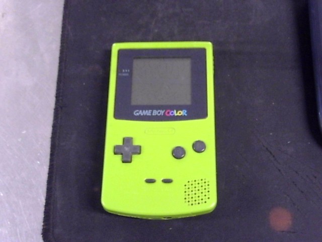 Gameboy color green w pokemon yellow