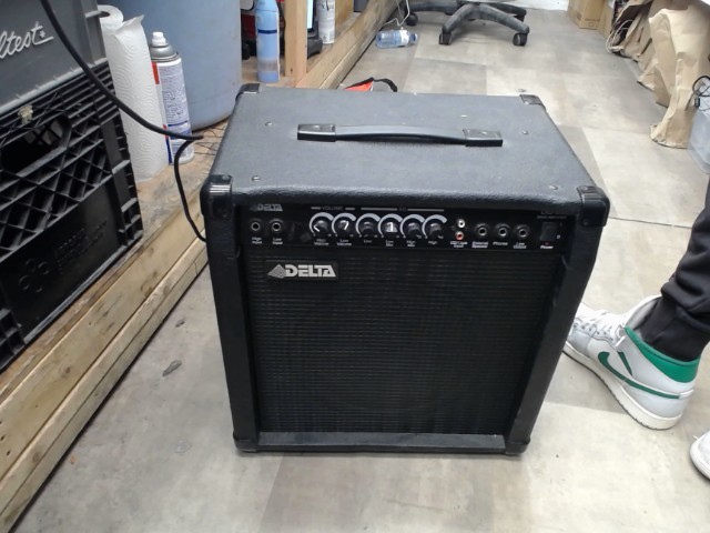 Bass amplifier delta