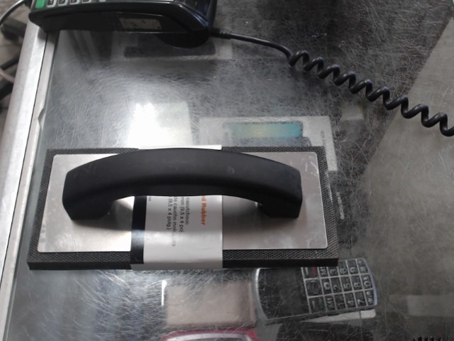 Truel a coulis en caoutchouc neuf