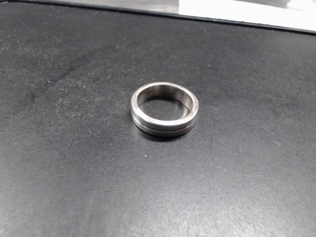 Silver ring size 7