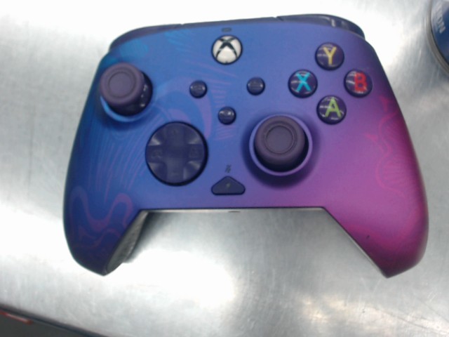 Manette xbox one filaire mauve pas fil