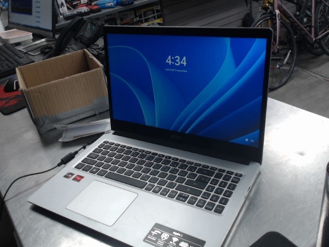 Ordinateur acer aspire 3