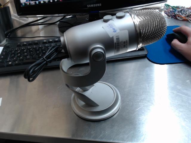 Micro blue yeti