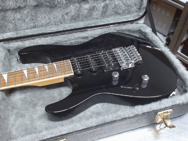 Guitare electrique gauchere