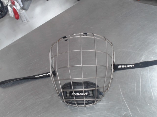 Grille pour casque hockey