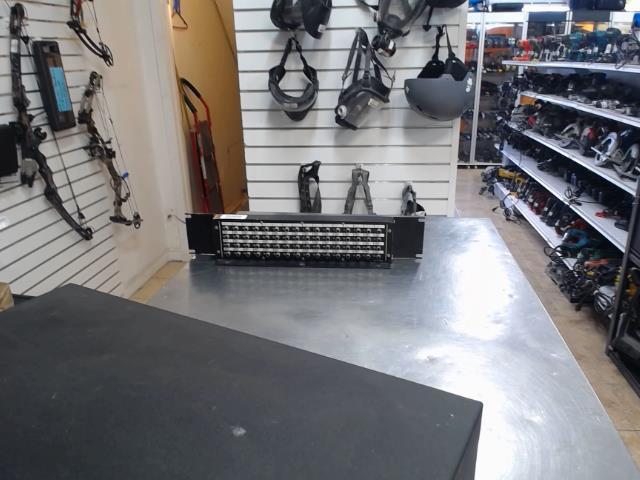 Patch bay teac noir no fil