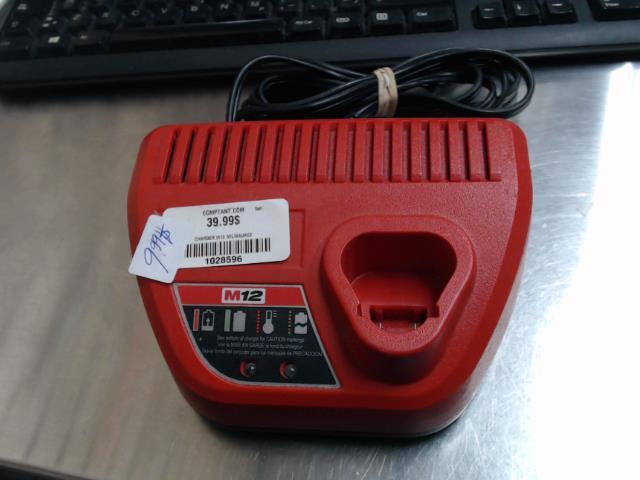 Charger m12 milwaukee